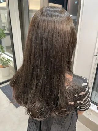 セミロング カラー 山本 美羽のヘアスタイル