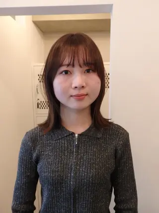 セミロング 彩葉/ブリーチ/ カットモデル栄・伏見のヘアスタイル