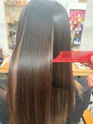 ミディアム カラー 比嘉 蓮のヘアスタイル