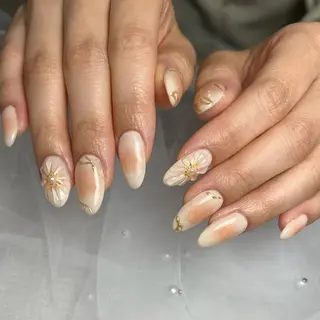 ネイル miku 🦋nailのネイルデザイン