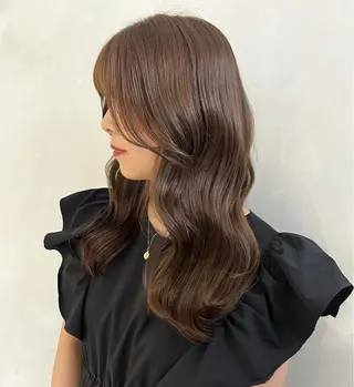 セミロング カラー モリシゲ ヒカリ🦕🐬のヘアスタイル