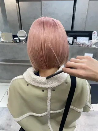 ショート カラー ヘアアレンジ ボブ/透明感ベージュ 🫧クルミ🌟のヘアスタイル