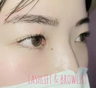 マツエク・マツパ アイブロウ Rocher 【ロシェ】のマツエク・マツパデザイン