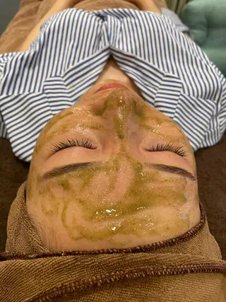 美容鍼灸サロン mahoroba院長のエステ・リラクイメージ