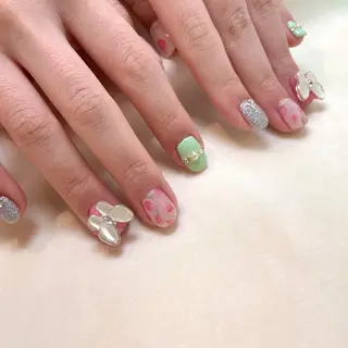 ロング ネイル 新井 ひなののネイルデザイン