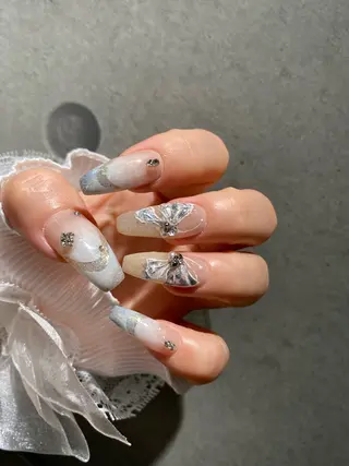 ネイル I-nailロング /ワンホン/キラキラのネイルデザイン