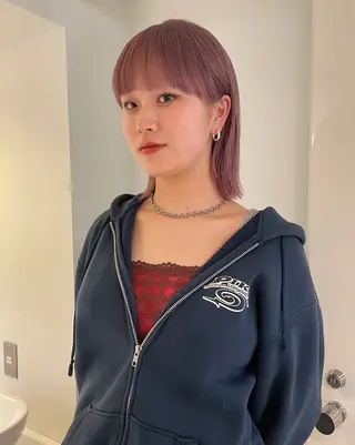 ミディアム カラー ナチュラル/似合わせ /ベージュ/齋藤朱夏のヘアスタイル