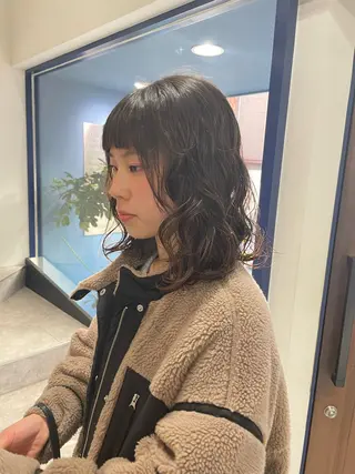 ミディアム パーマ 山本 佳奈のヘアスタイル
