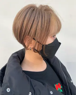 ショート ブリーチ/ウルフ ハッシュカット/石山のヘアスタイル