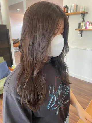 ロング 関根 沙季のヘアスタイル