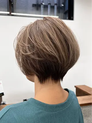 ショート カラー ウルフ🐺/ボブ ハイトーン🌈/増田のヘアスタイル