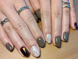 ネイル ｱｲﾗｯｼｭ ﾈｲﾙ ｻﾛﾝ つけるのマツエク・マツパデザイン