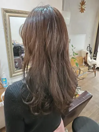 ロング カラー フリーランス所属・韓国ヘア レイヤー くびれヘアMATSUのヘアスタイル