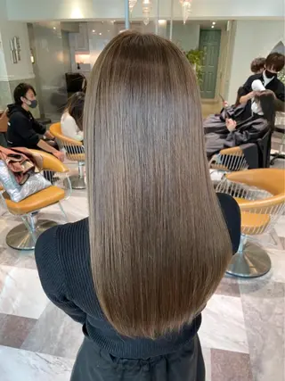 カラー 脱白髪染め/ 髪質改善/ハクのヘアスタイル