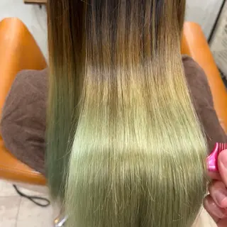 ロング 艶髪/ハイトーン/ ヘアセット/モエノのヘアスタイル