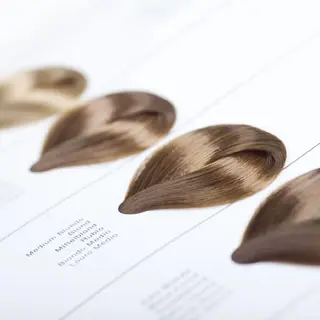 カラー あや/くせ毛美容師 による縮毛矯正のヘアスタイル