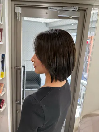 ショート WELLY  TOKYO所属・🌈レイヤーカット/ ハイトーン🌈タクマのヘアスタイル