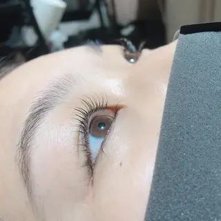 マツエク・マツパ FRAME ASUKAのヘアスタイル