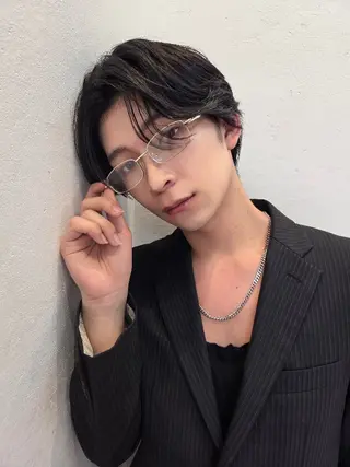 メンズ メンズ ヘアメイク  ハイトーン キャロのヘアスタイル