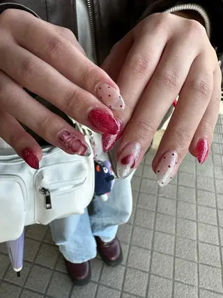 ネイル Sawa ︎︎𓂃⟡.·のネイルデザイン