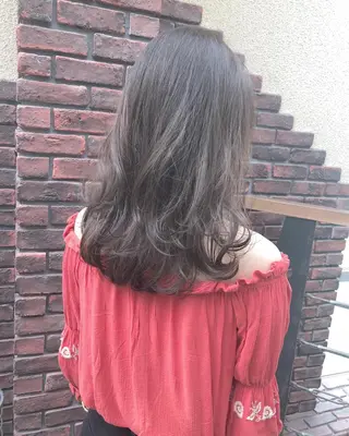 セミロング カラー nakahara madokaのヘアスタイル