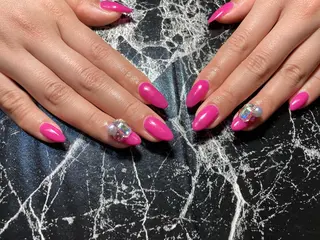 ミディアム ネイル ✴︎ Delightのネイルデザイン