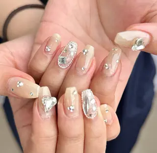 ネイル 新山 聖のネイルデザイン