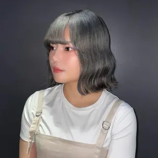 ショート カラー ★デザインカラー ハイトーン ももか★のヘアスタイル