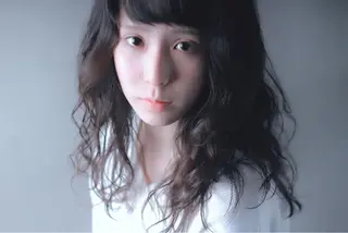 セミロング ロング パーマ 川間 将彦のヘアスタイル