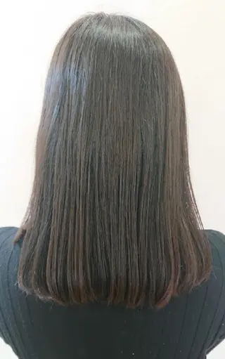 カラー chacha Blanc田中のヘアスタイル