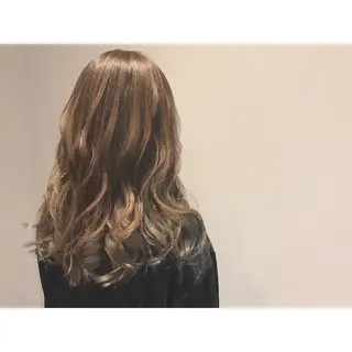 ロング カラー なかにし まゆみのヘアスタイル