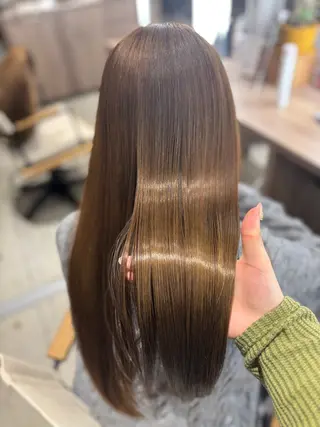 ロング Iris by artina 武蔵小杉店【イリス バイ アルティナ】所属・🎼レイヤー/顔周り カット/nene♬のヘアスタイル