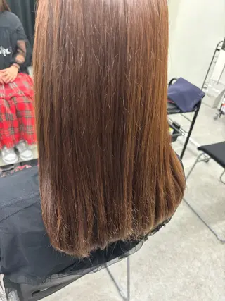 カラー 🤍Mei🤍赤み消 し透明感ツヤカラーのヘアスタイル