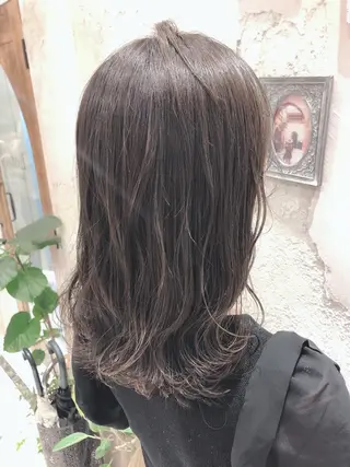 ミディアム 代表山口ひな 髪質改善のプロのヘアスタイル