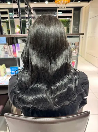 ロング レイヤー×艶髪🤎. 𝜗𝜚hitomiのヘアスタイル