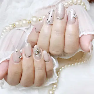 ミディアム Conjunim MAMI🎀✨のネイルデザイン