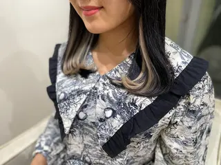 ハイトーン✨艶髪💘 💘 AYANO💘のヘアスタイル