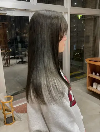 カラー chisato☁️ カットカラーモデルのヘアスタイル