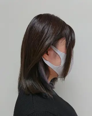 セミロング カラー fructueuxune所属・中野韓国レイヤー× ウルフ  本木之教
のヘアスタイル