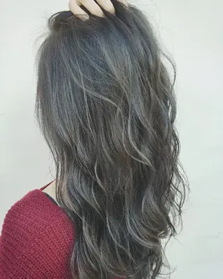 ロング カラー パーマ ヘアアレンジ ペスカ豊崎店　沖縄所属・ショート指名No.1 店長　清水のヘアスタイル