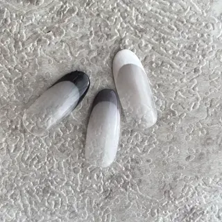 ネイル Ray. ／綺麗目ニュアンスのネイルデザイン