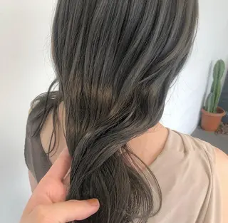 ミディアム カラー GPIP 近藤沙樹のヘアスタイル