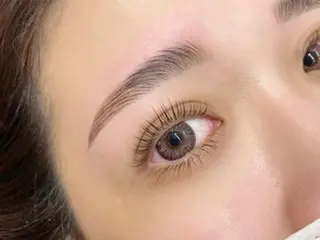 アイブロウ salut honami🫧のマツエク・マツパデザイン