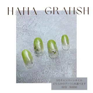 ネイル ECLAT エクラ所属・寺山 千鶴のネイルデザイン