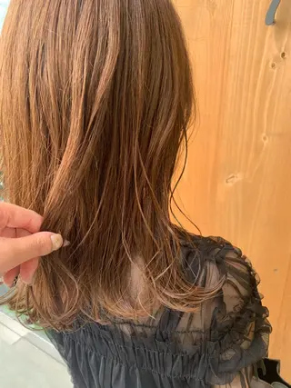 セミロング yamauchi mikuのヘアスタイル