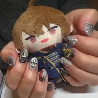 ミディアム Nail Salon midnightのネイルデザイン