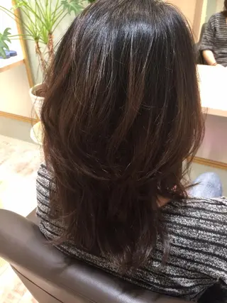 セミロング BIANCO北堀江 AKANEのヘアスタイル