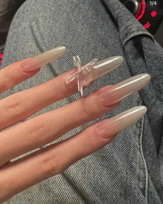 ネイル VIVIAN エイのネイルデザイン