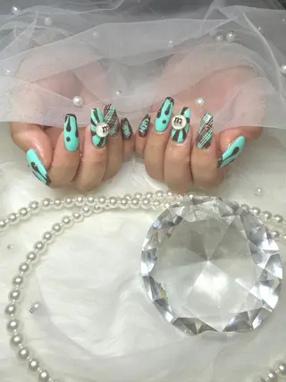 ネイル 【Laule‘a 】のネイルデザイン