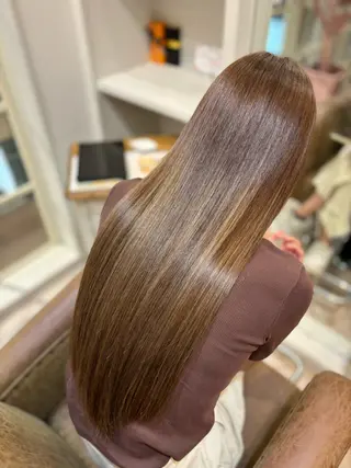 ロング カラー 藤井 ユウキのヘアスタイル